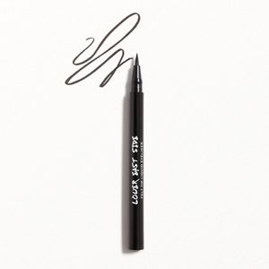 LES BEAUTY Felt Tip Precision Point Eyeliner in Black